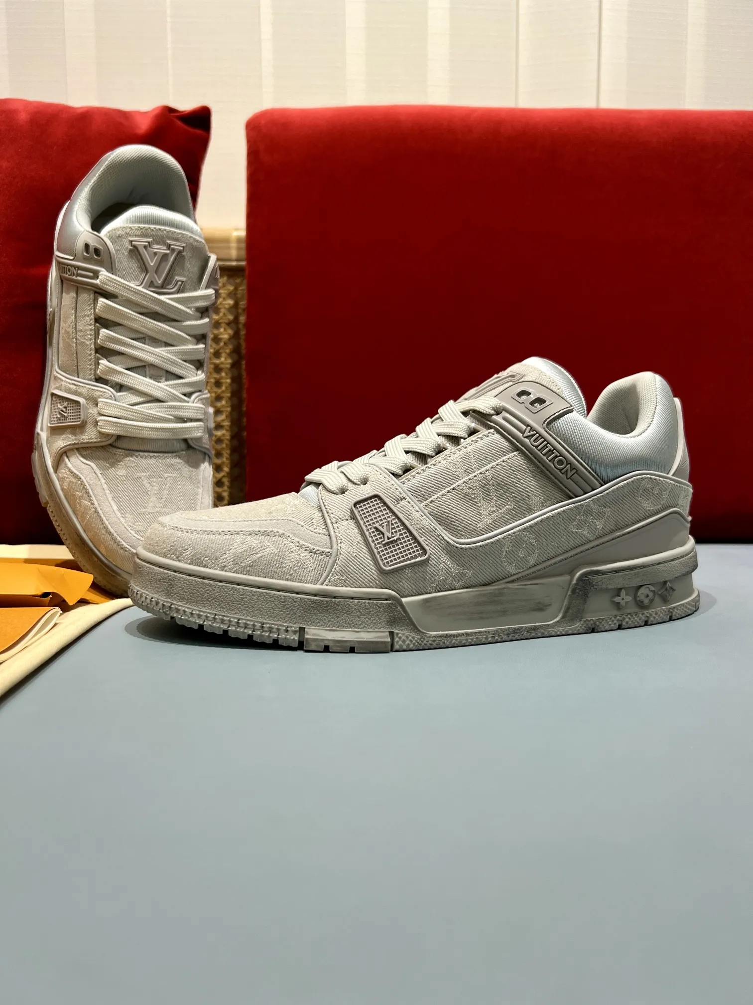 Louis Vuitton Trainer Sneaker Grey Monogram –  Replica Shoes & Rep Footwear TravelReady 366