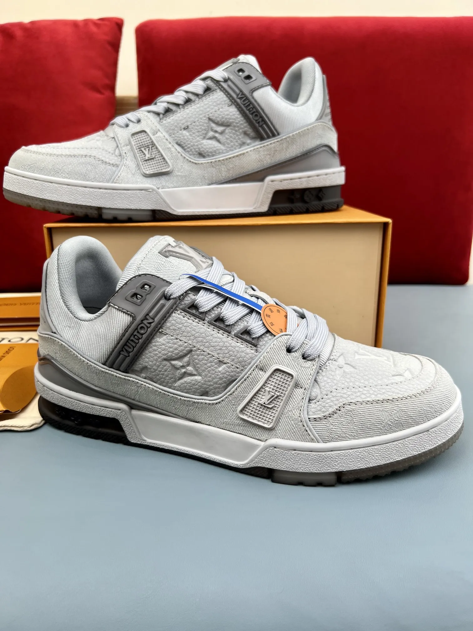 Chic Louis Vuitton Trainer Sneaker Grey Monogram –  Replica Shoes 305