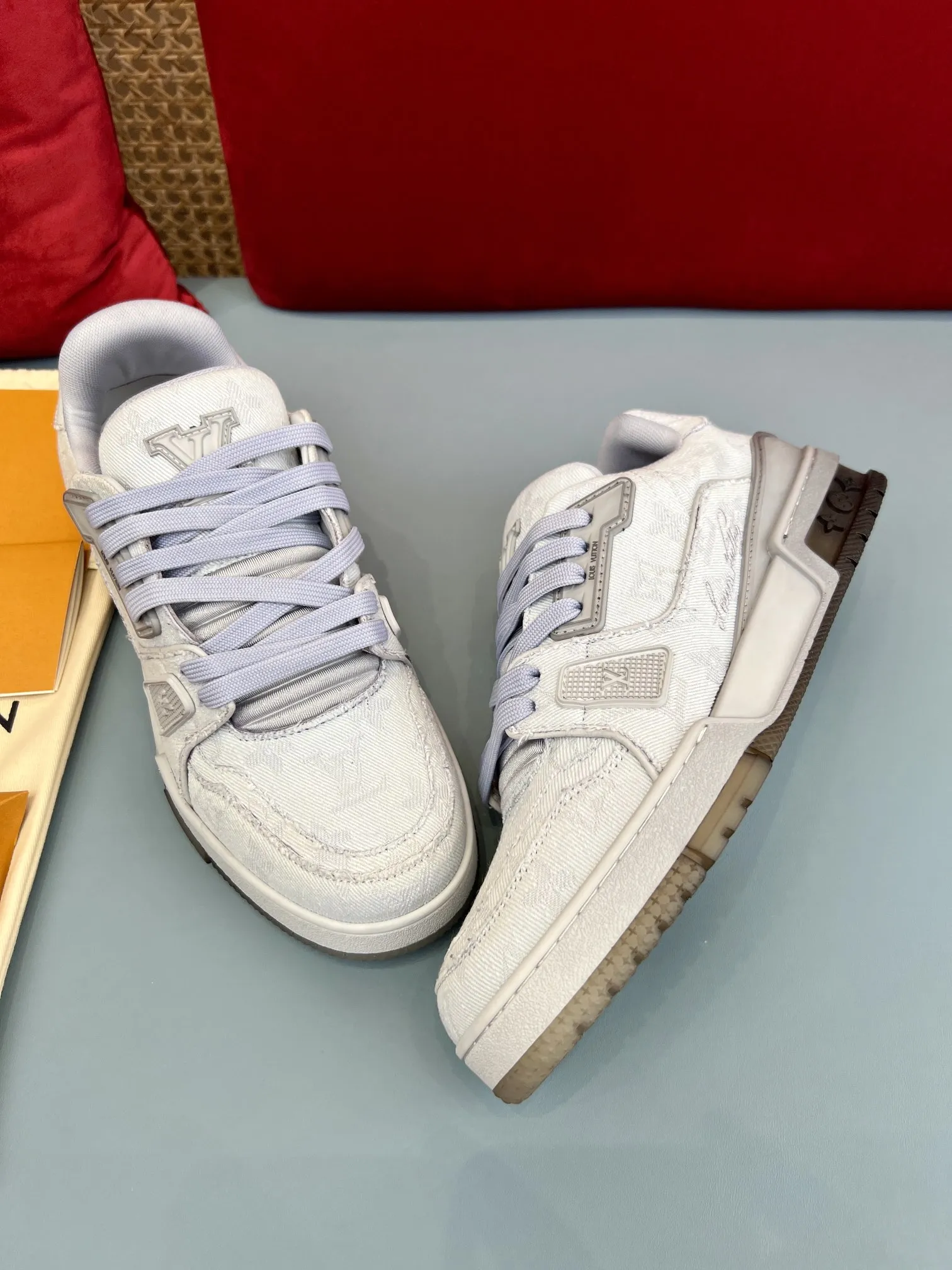 Louis Vuitton Trainer Sneaker Light Grey Low – Replica Shoes & Louis Vuitton Fake Neat 325