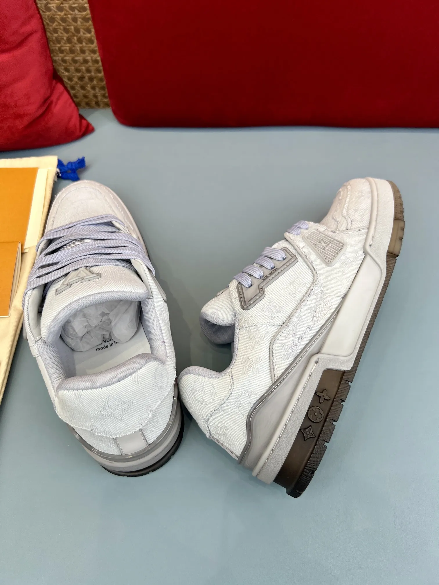 Louis Vuitton Trainer Sneaker Light Grey Low – Replica Shoes & Louis Vuitton Fake Neat 325