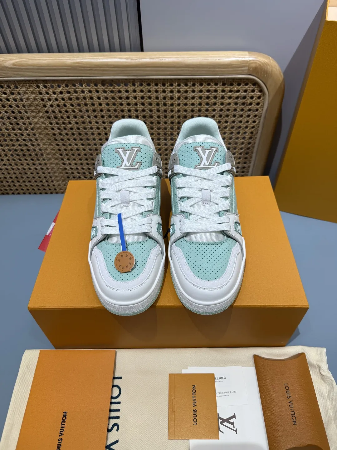 UrbanChic Louis Vuitton Trainer Sneaker Mint Green  – Replica Shoes & Louis Vuitton Replica 384