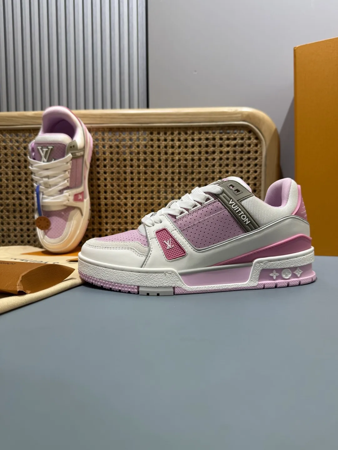 WrinkleFree Louis Vuitton Trainer Sneaker Pink  – Replica Shoes & Louis Vuitton Fake Collection 380