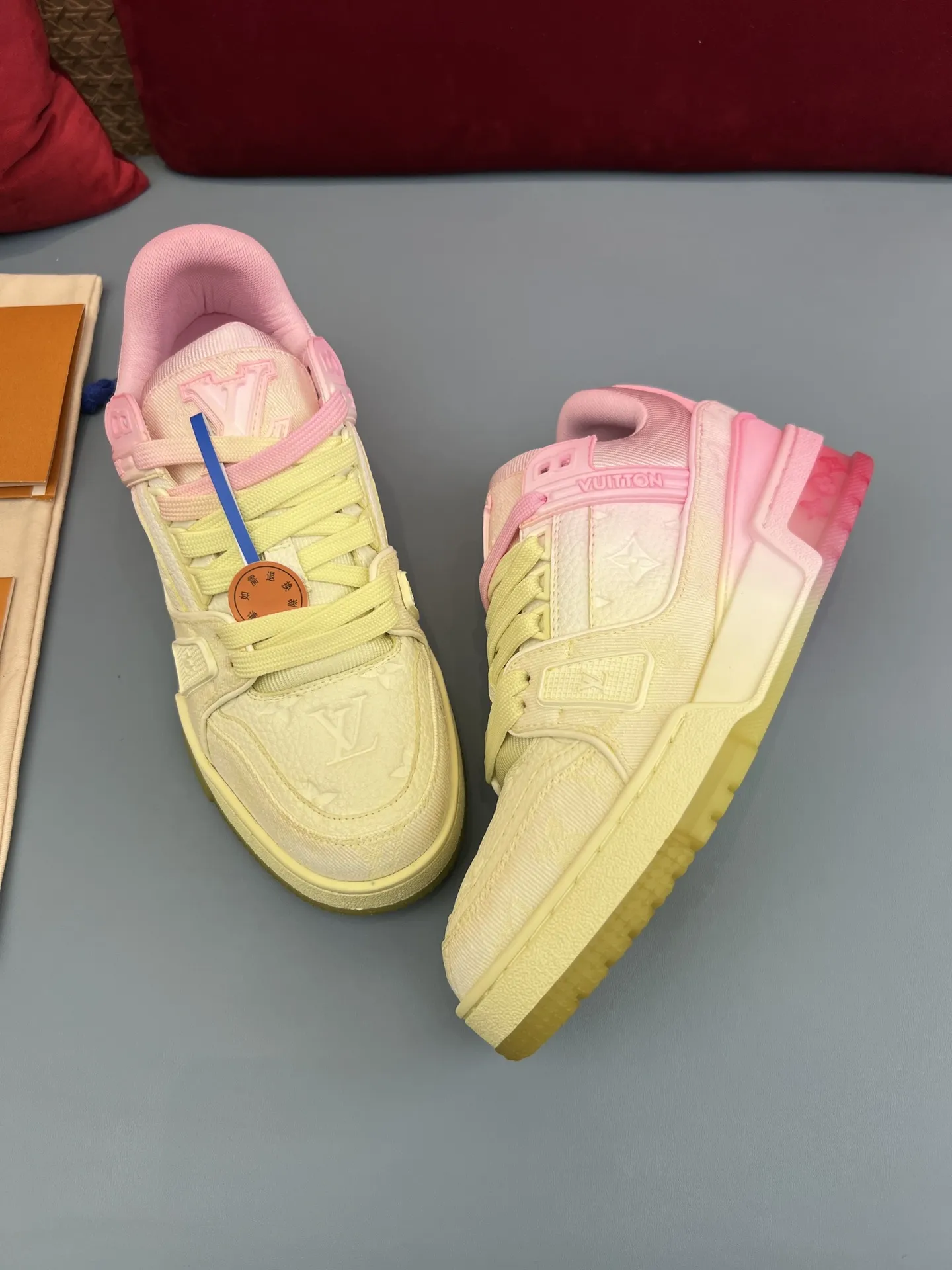 Functional Louis Vuitton Trainer Sneaker Pink Gradient – Replica Shoes & Louis Vuitton Fake 306