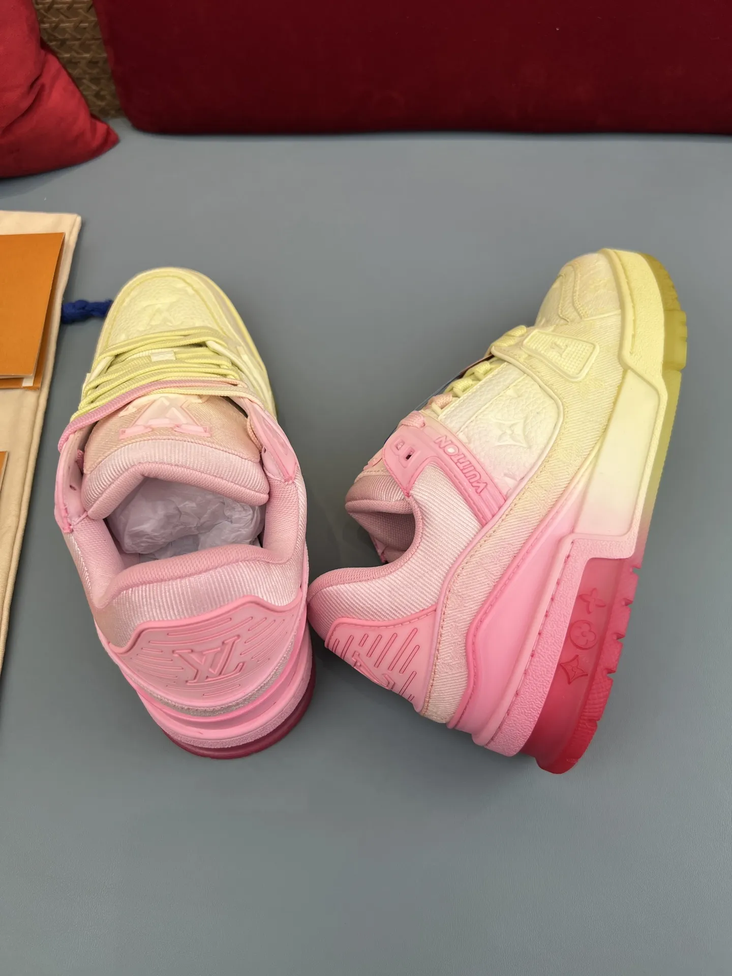 Functional Louis Vuitton Trainer Sneaker Pink Gradient – Replica Shoes & Louis Vuitton Fake 306