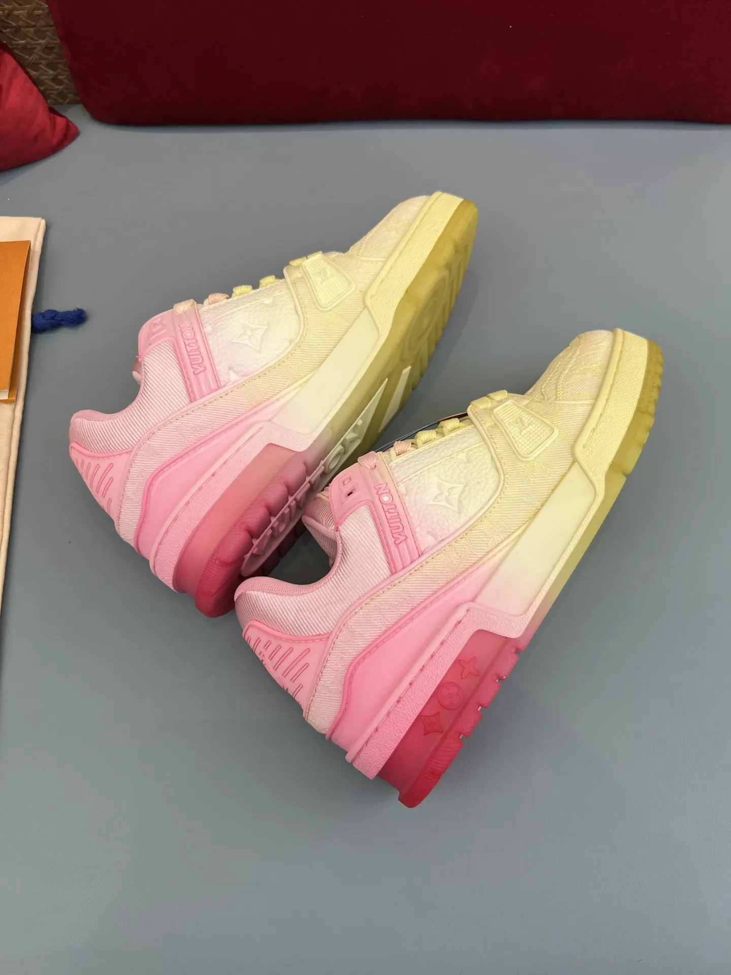 Functional Louis Vuitton Trainer Sneaker Pink Gradient – Replica Shoes & Louis Vuitton Fake 306