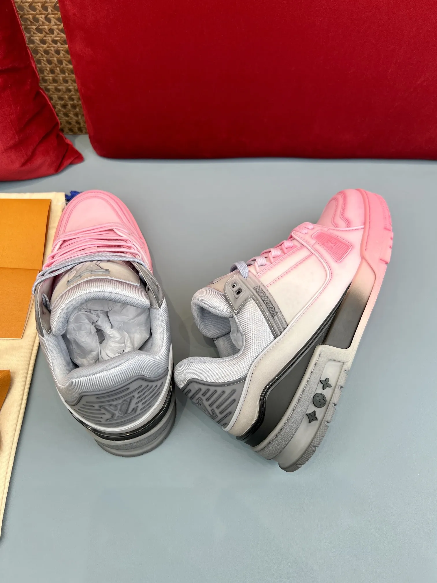 Louis Vuitton Trainer Sneaker Pink Grey – Replica Shoes & Louis Vuitton Fake WaterResistant 331