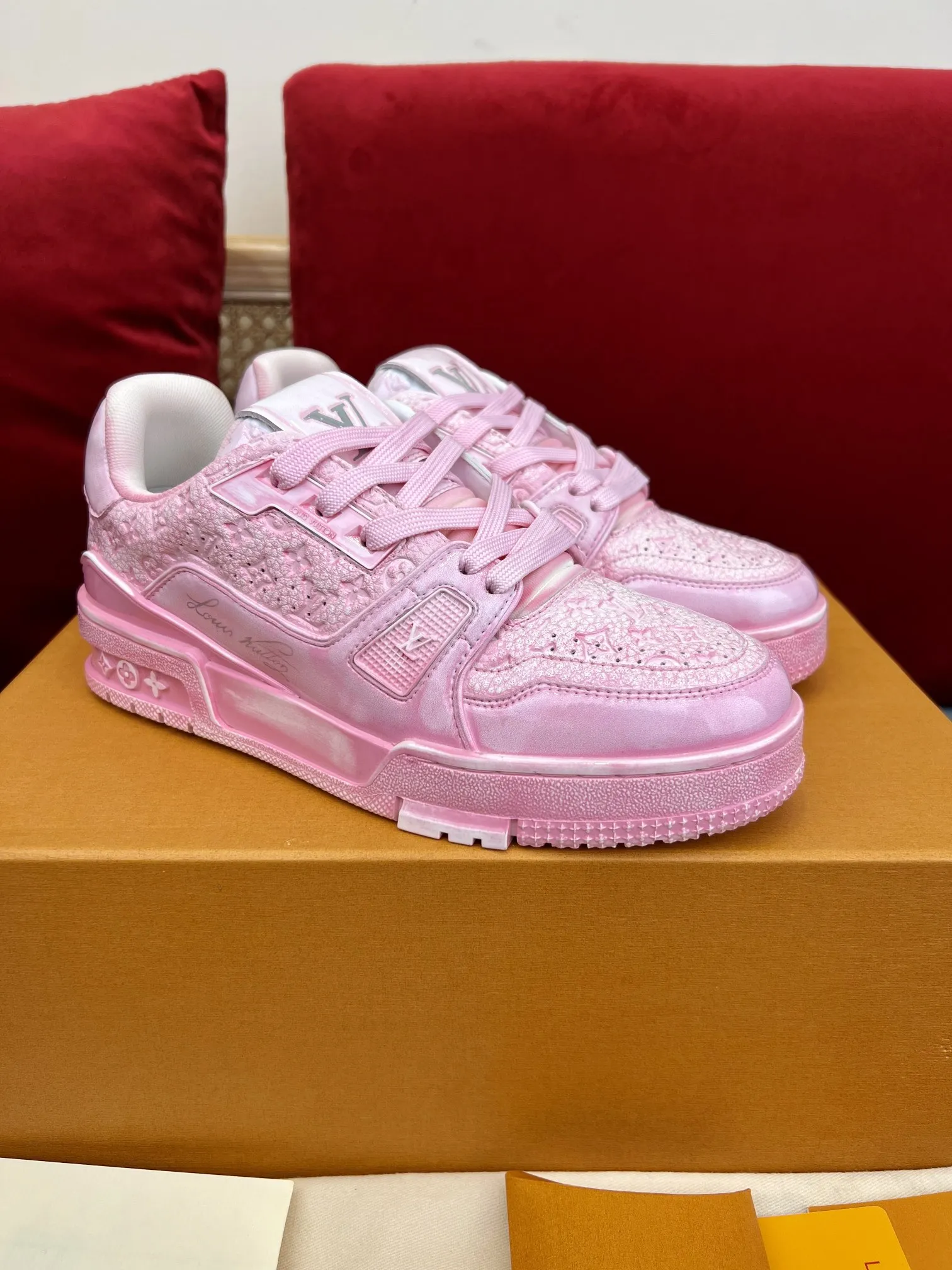 Trendy Louis Vuitton Trainer Sneaker Pink Lace-Up – Replica Shoes & Louis Vuitton Fake 314