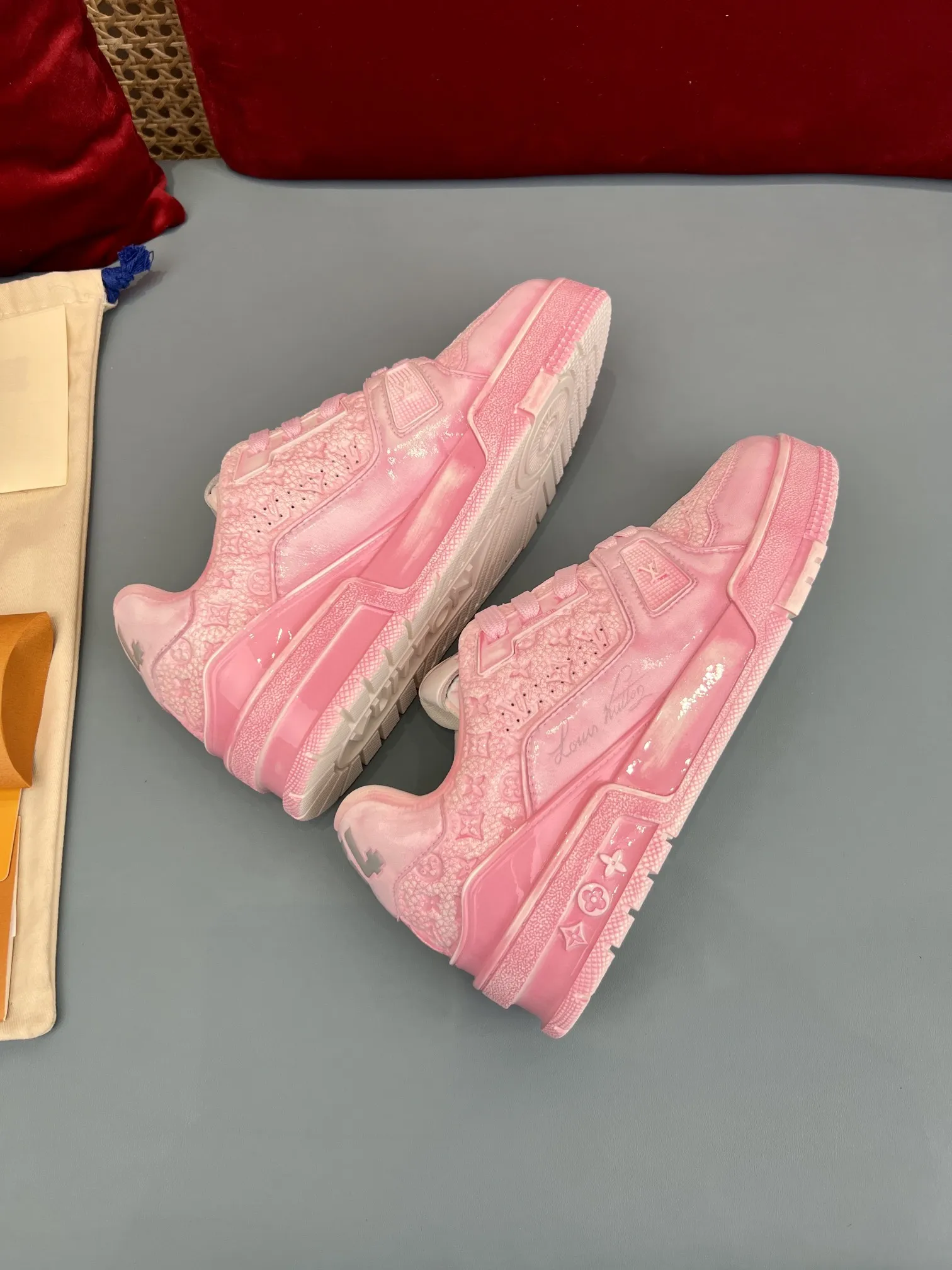 Trendy Louis Vuitton Trainer Sneaker Pink Lace-Up – Replica Shoes & Louis Vuitton Fake 314