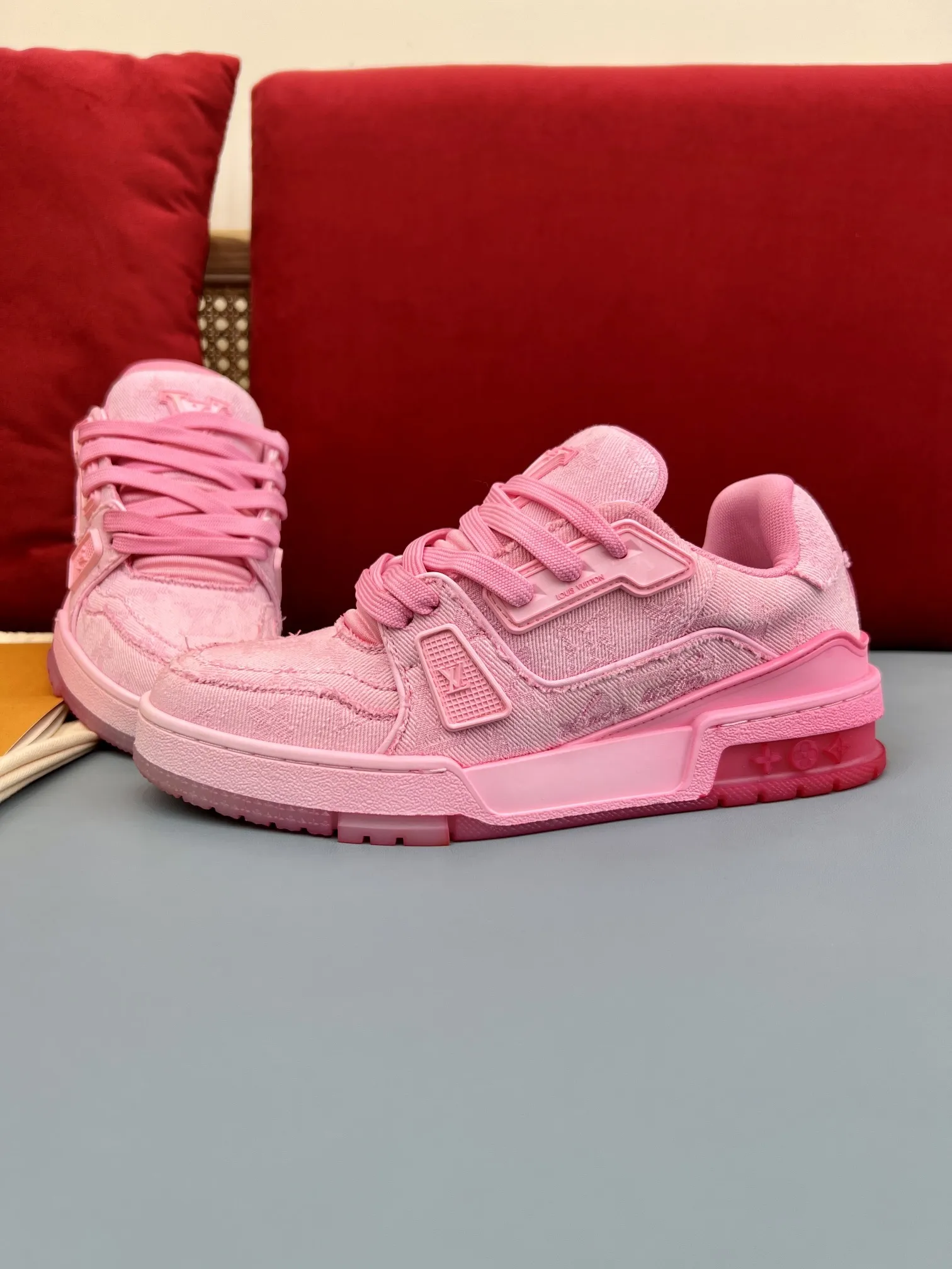 Louis Vuitton Trainer Sneaker Pink Monogram – Replica Shoes & Louis Vuitton Fake Edition ModernLook 323