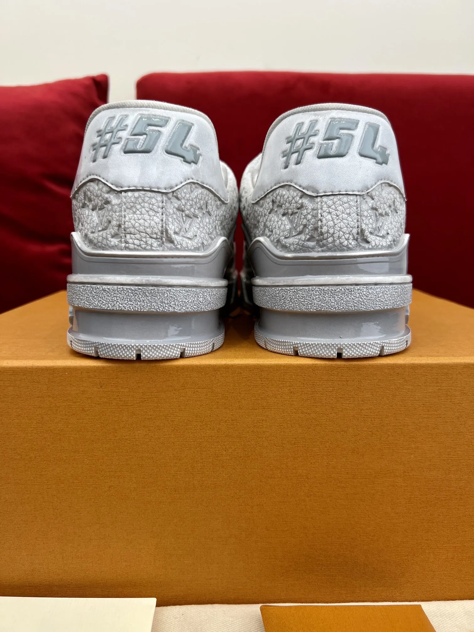 Louis Vuitton Trainer Sneaker Silver Gradient – Replica Shoes & Louis Vuitton Fake Cozy 312