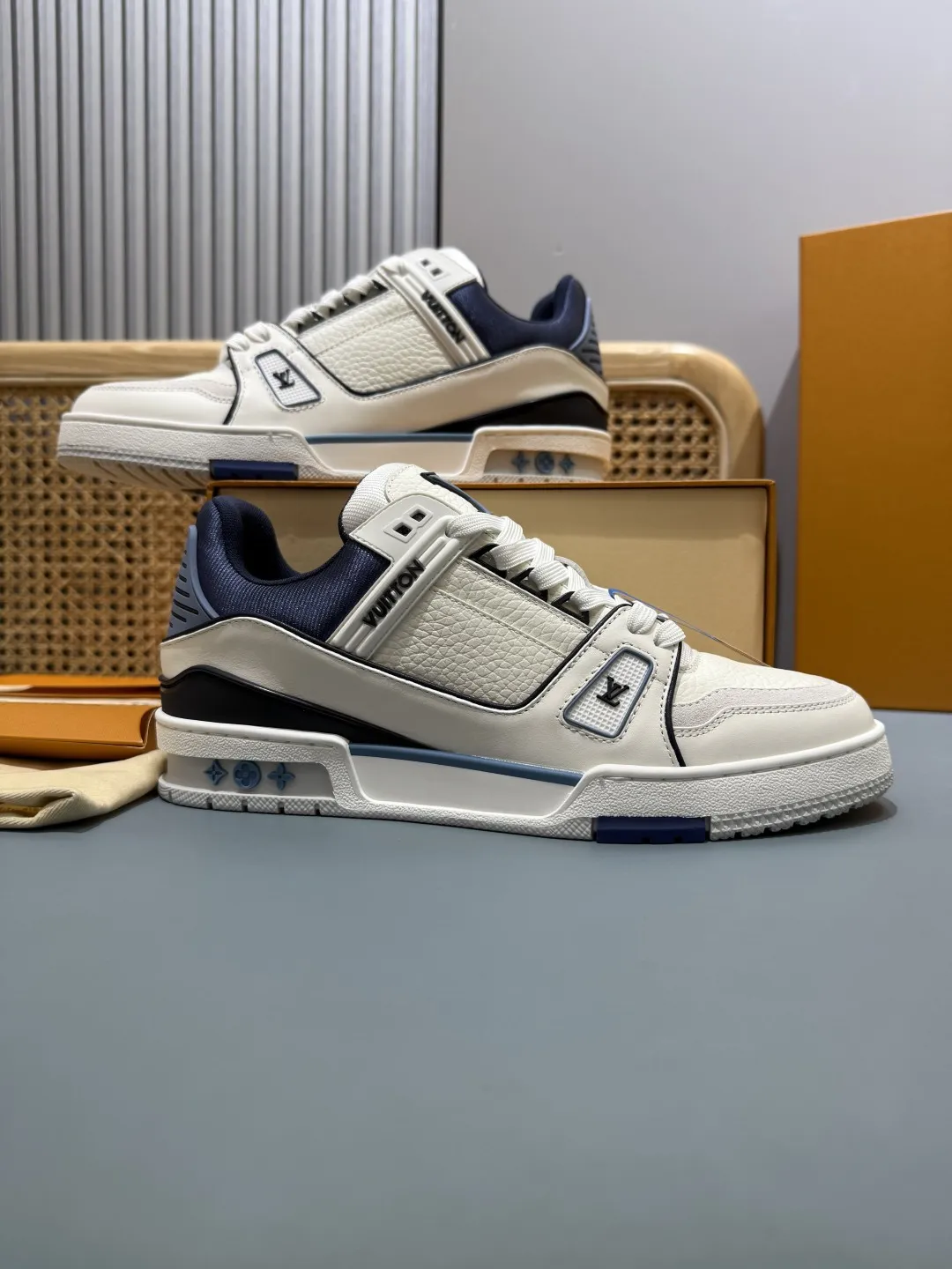 Louis Vuitton Trainer Sneaker White Blue Low – Replica Shoes & Louis Vuitton Replica Effortless 378
