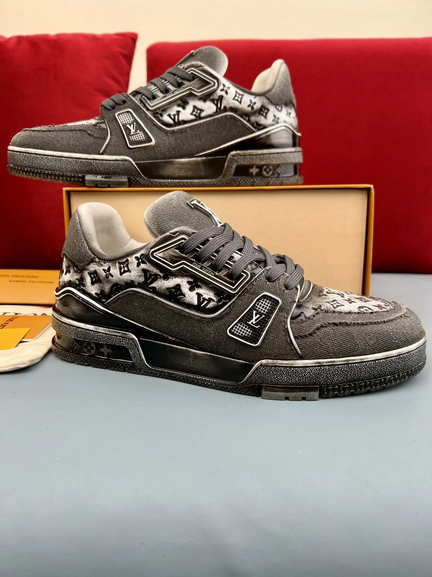 Louis Vuitton Trainer Sneakers Black Monogram – Replica Shoes & LV Fake Edition Unisex 337