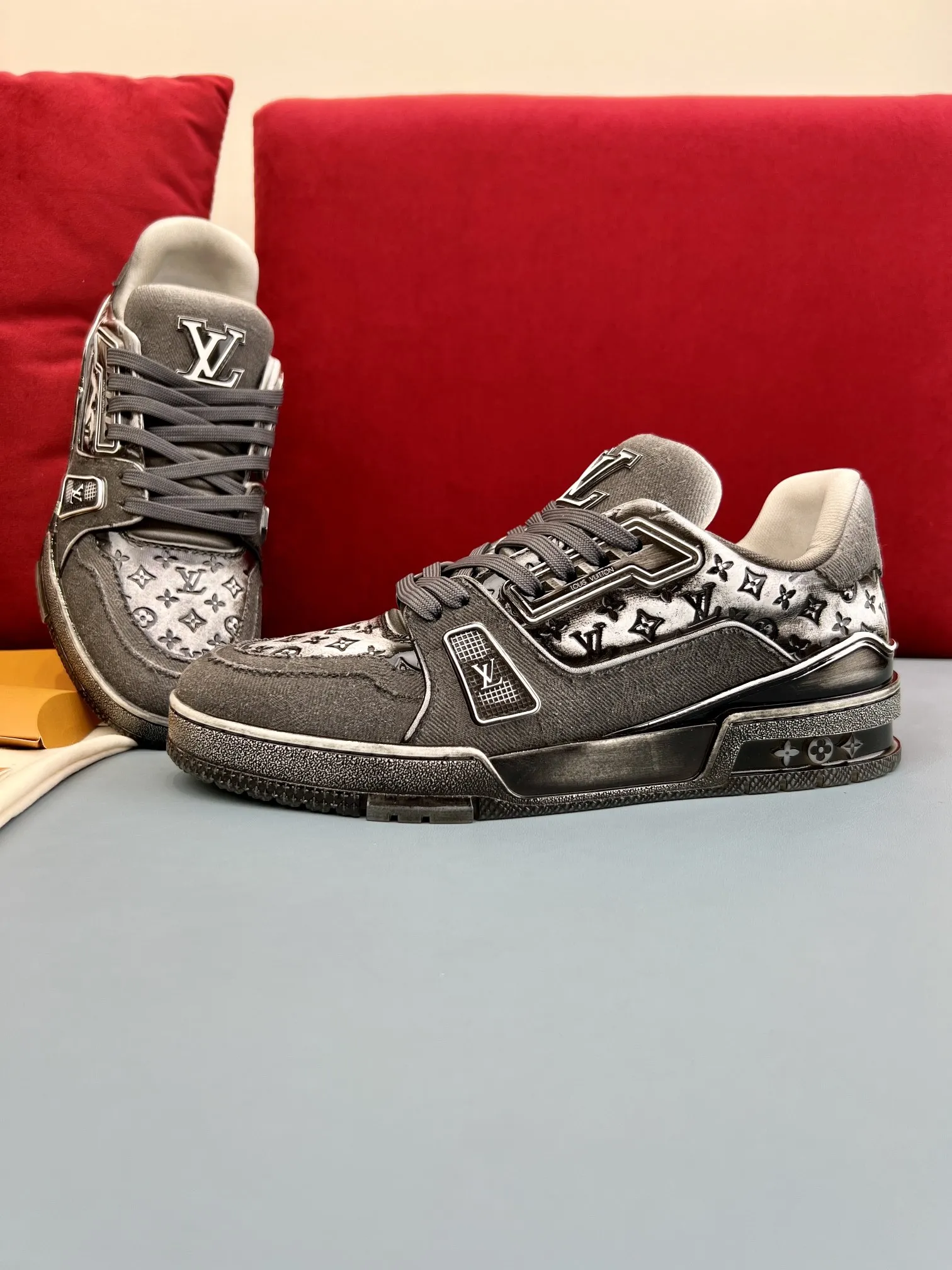 Louis Vuitton Trainer Sneakers Black Monogram – Replica Shoes & LV Fake Edition Unisex 337