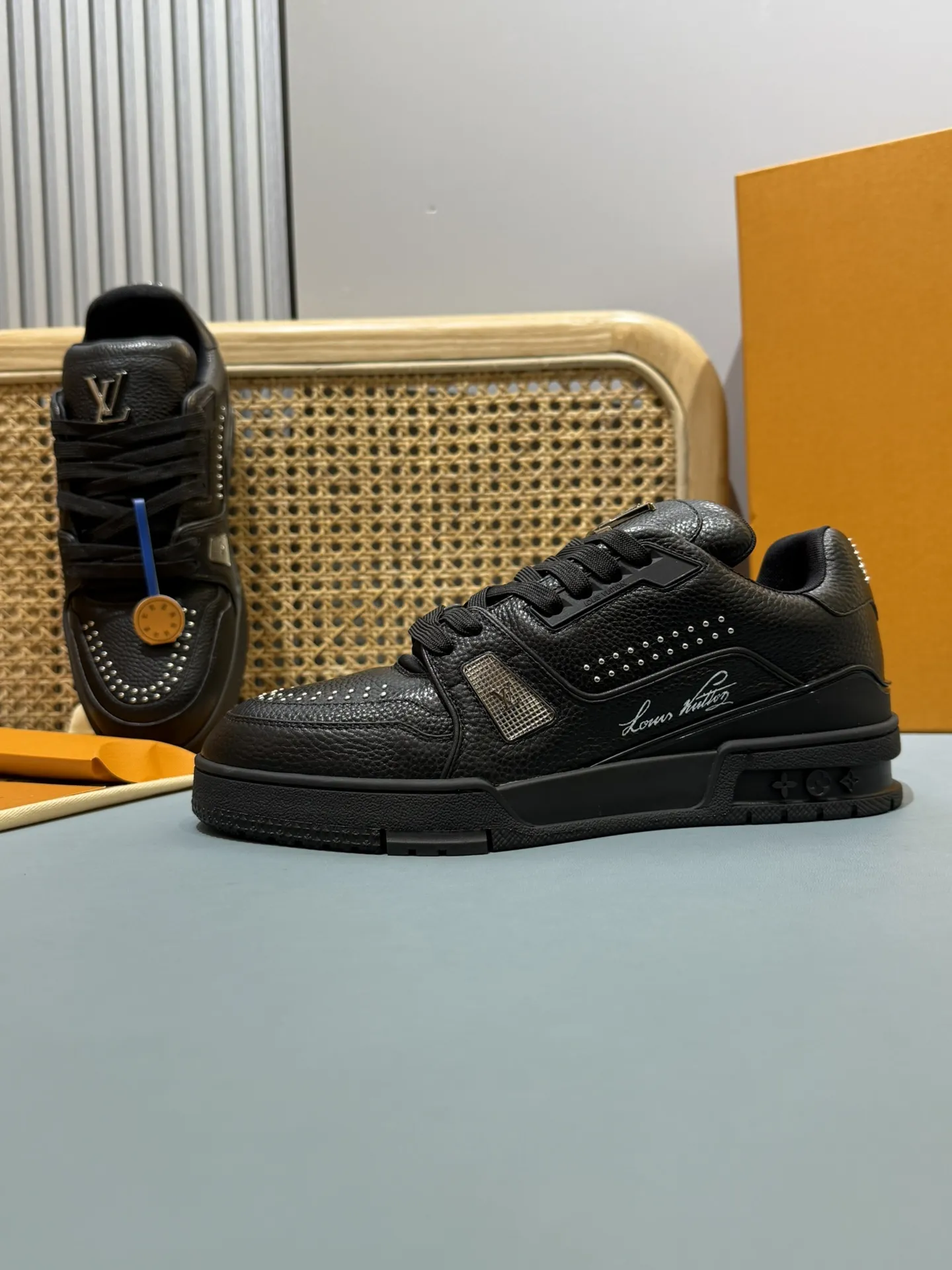 Comfortable Louis Vuitton Trainer Studded Black Sneakers – Replica Shoes & Louis Vuitton Fake Collection 414