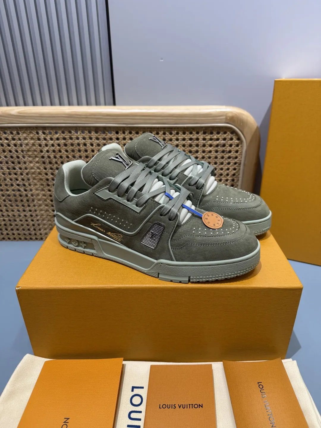 Louis Vuitton Trainer Studded Green Sneakers – Replica Shoes & Louis Vuitton Replica Durable 417