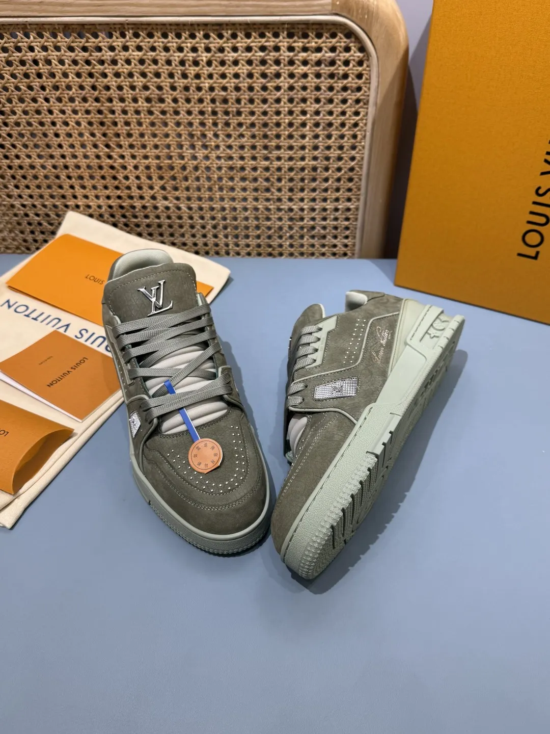 Louis Vuitton Trainer Studded Green Sneakers – Replica Shoes & Louis Vuitton Replica Durable 417