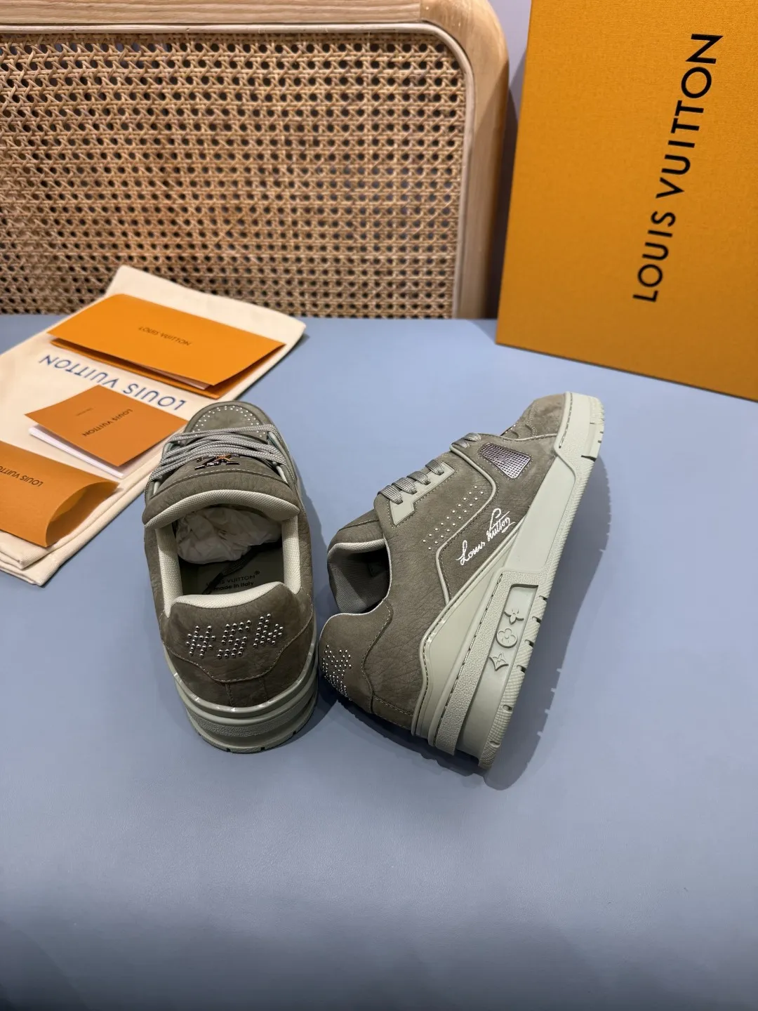 Louis Vuitton Trainer Studded Green Sneakers – Replica Shoes & Louis Vuitton Replica Durable 417
