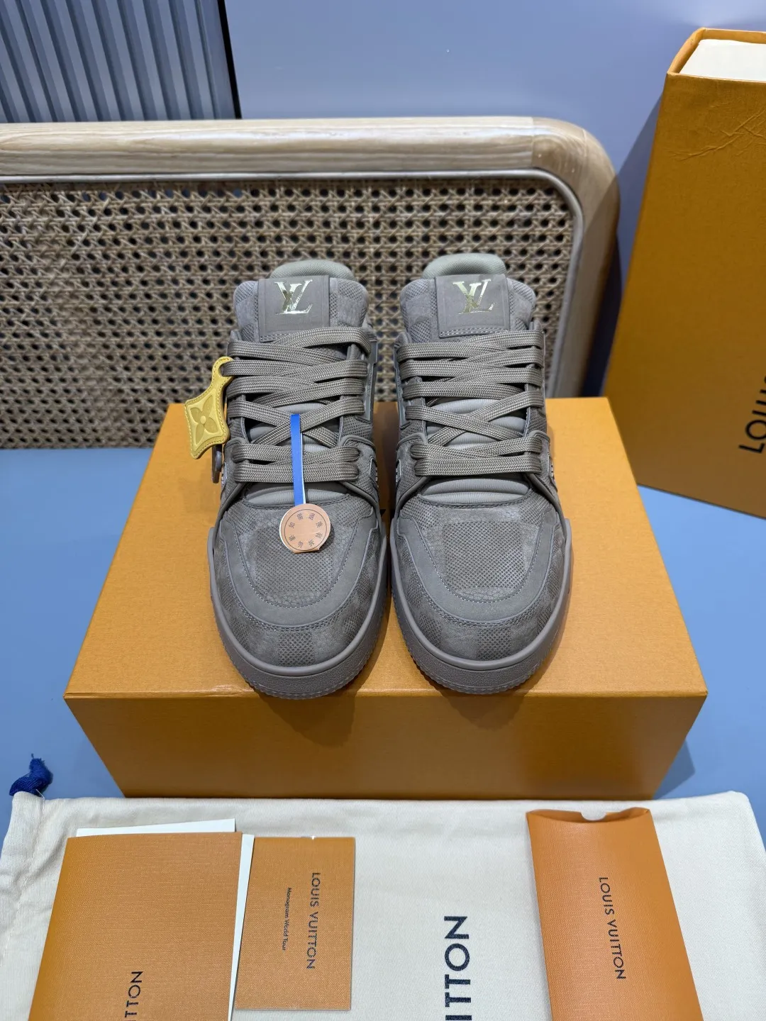 Louis Vuitton Trainer Taupe Suede Sneakers –  Replica Shoes & Louis Vuitton Fake Thermal 451