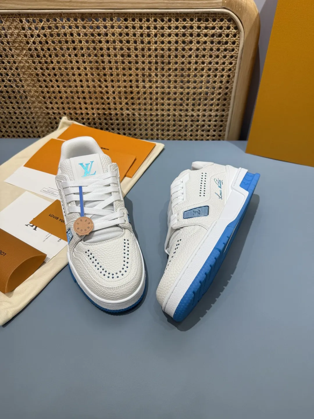 Durable Louis Vuitton Trainer White Blue Replica Shoes –  Rep Shoes 388