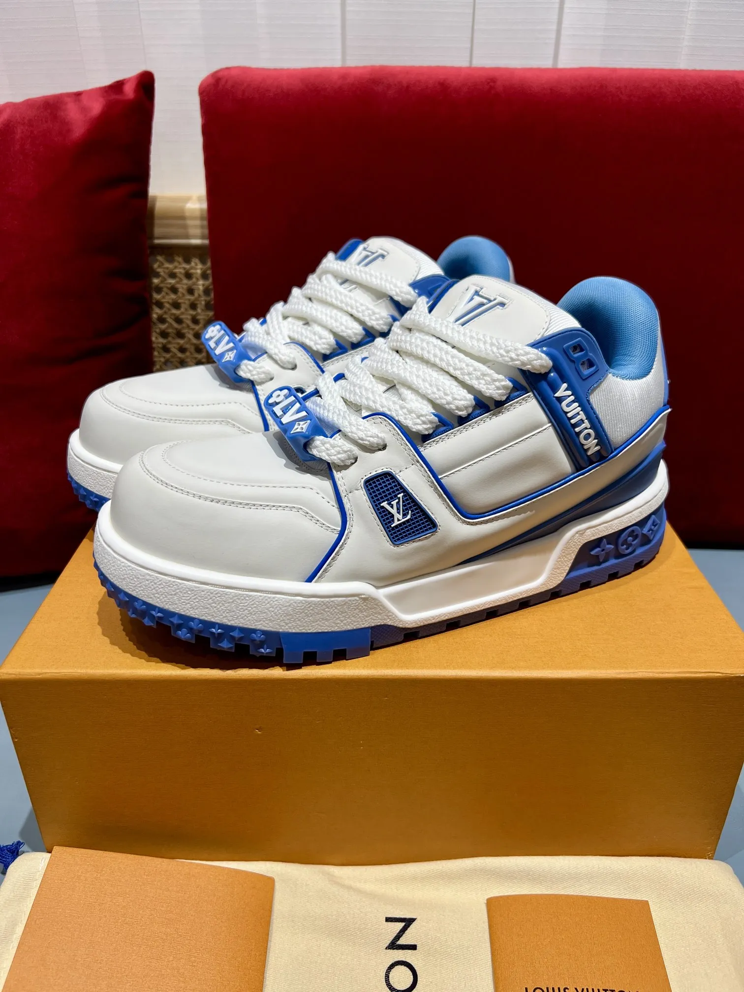 Louis Vuitton Trainer White Blue Replica Shoes –  Rep Sneakers TechFriendly 358