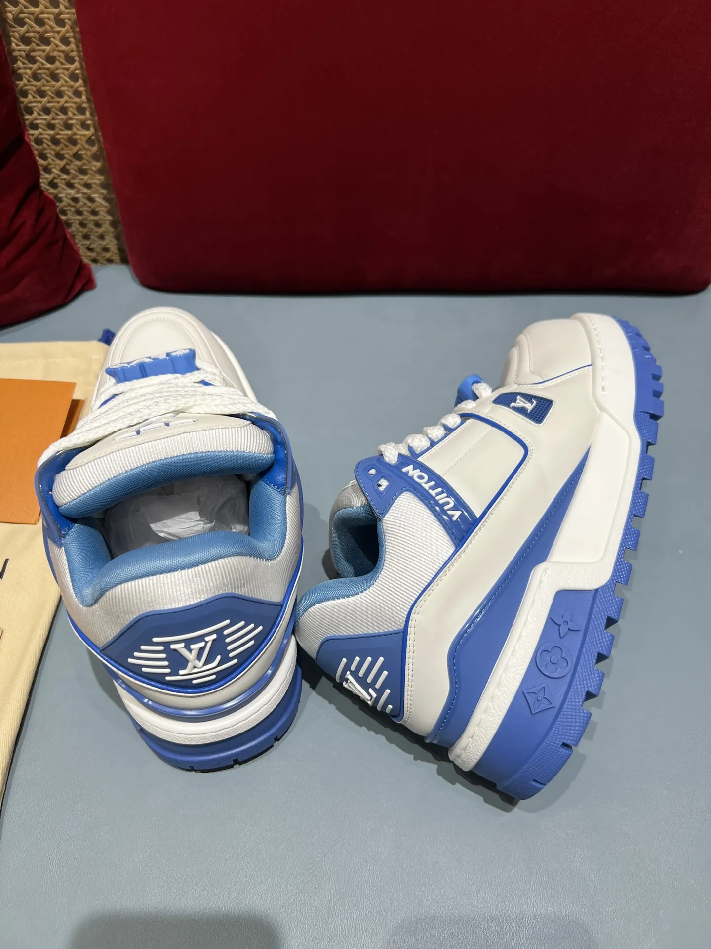 Louis Vuitton Trainer White Blue Replica Shoes –  Rep Sneakers TechFriendly 358