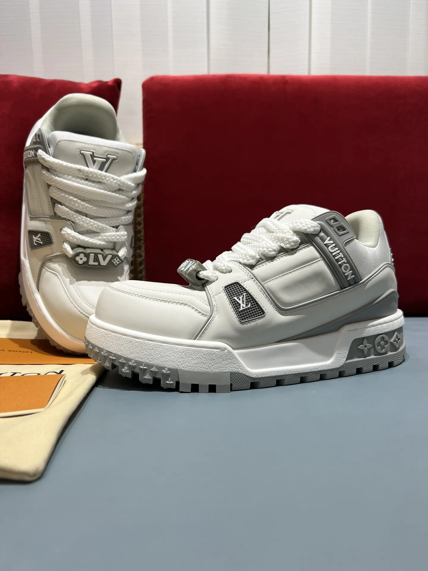 FlexibleFit Louis Vuitton Trainer White  Replica Shoes with Rep Shoes Design 359