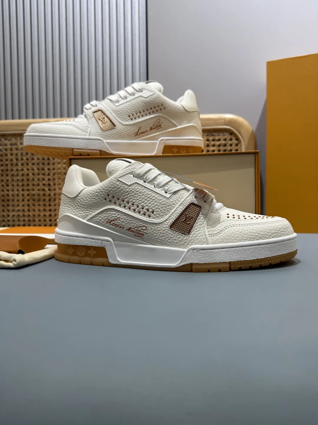 Louis Vuitton Trainer White  Sneakers – Premium Replica Shoes & Rep Footwear ComfortFit 389