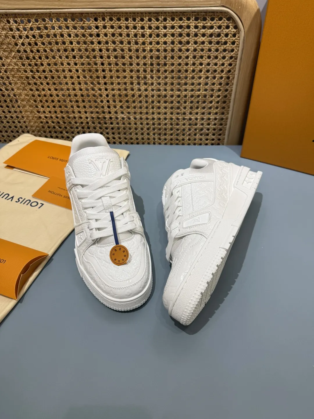 QuickDry Louis Vuitton Trainer White  Sneakers – Replica LV Style Rep Shoes 446