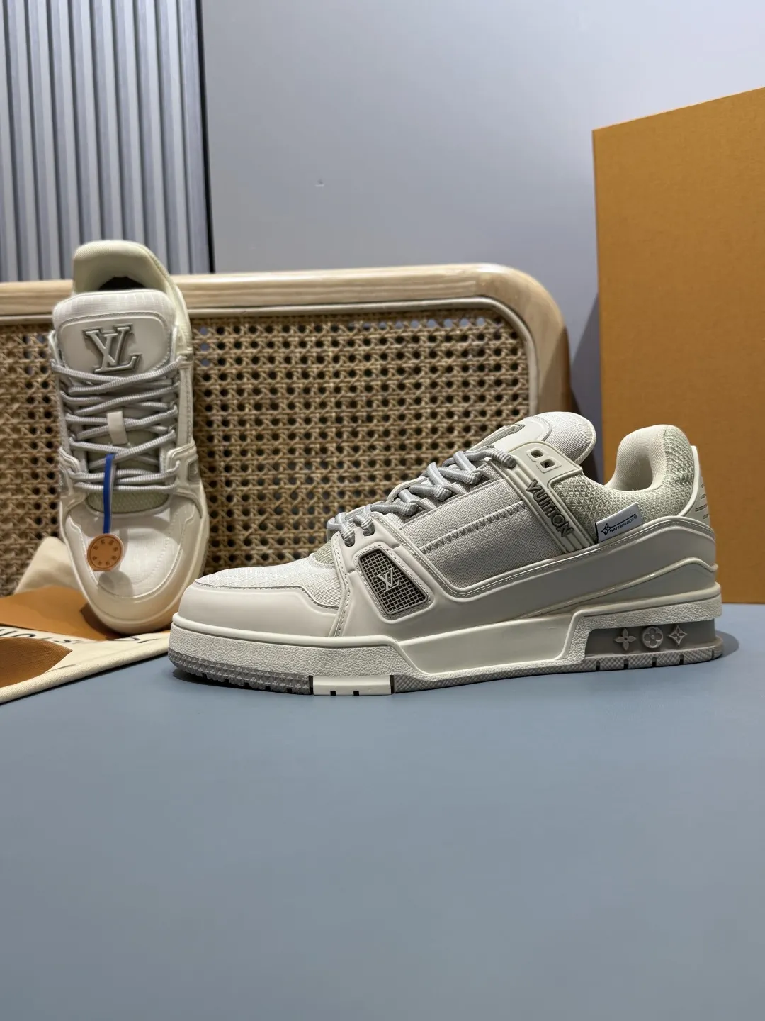Louis Vuitton Trainer White  Sneakers – Replica Shoes & Louis Vuitton Fake Collection Compact 386