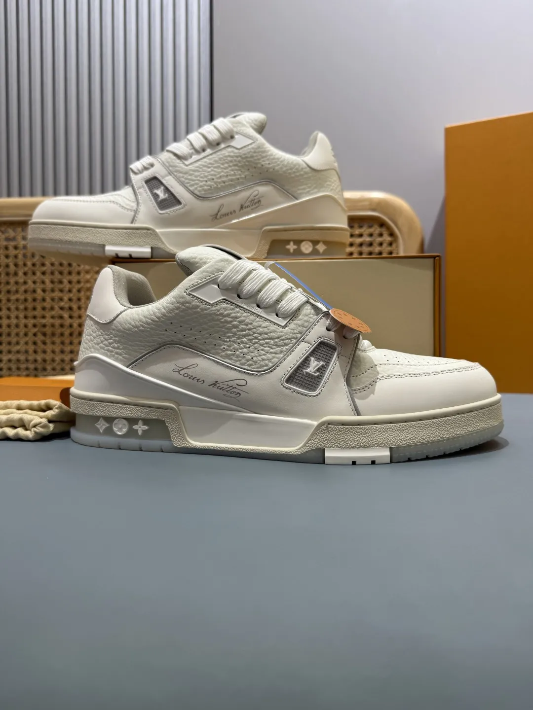 Louis Vuitton Trainer White  Sneakers – Replica Shoes & Louis Vuitton Fake Edition Reliable 393