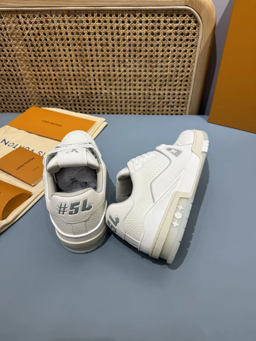 Louis Vuitton Trainer White  Sneakers – Replica Shoes & Louis Vuitton Fake Edition Reliable 393