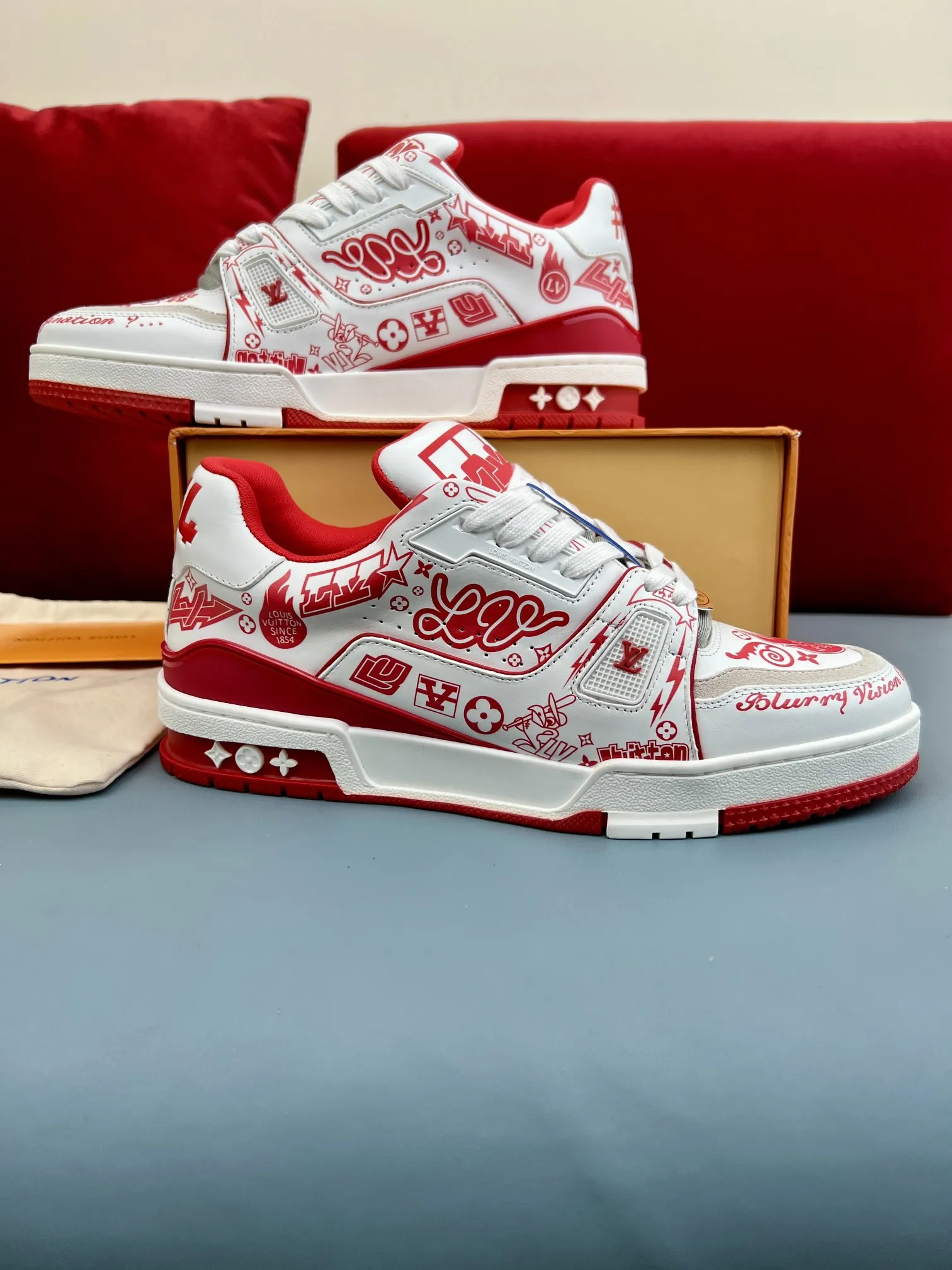 Louis Vuitton Trainer White Red Replica Shoes with Rep Sneakers Style Comfortable 346