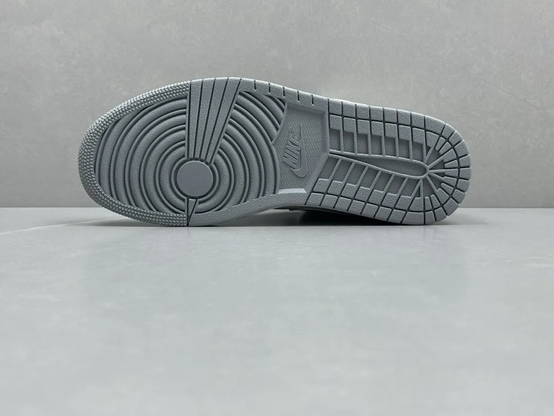 Fashionable Nike AJ1 Mid Grey White Basketball Shoes – Rep Shoes & Replica Nike Sneakers – Sizes 36-46 (Including Half Sizes 1228