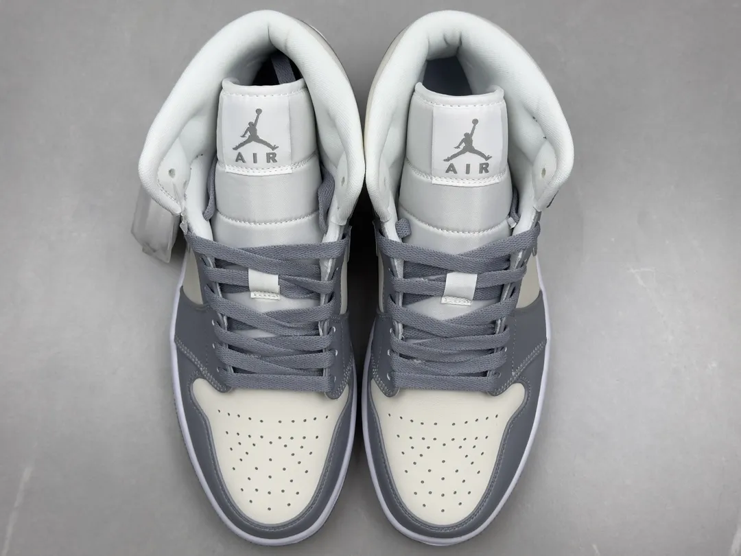 Fashionable Nike AJ1 Mid Grey White Basketball Shoes – Rep Shoes & Replica Nike Sneakers – Sizes 36-46 (Including Half Sizes 1228