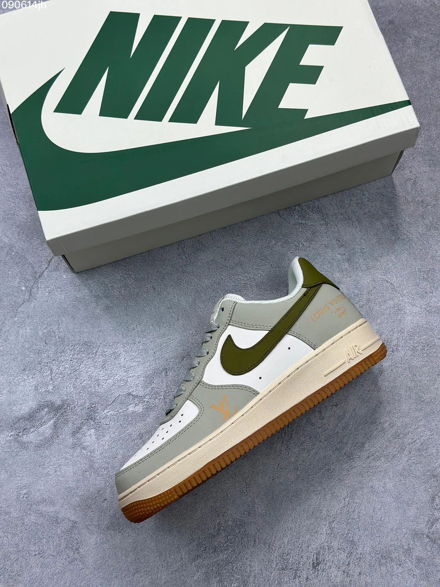 ZeroBulk Nike Air Force 1 ’07 Low White Olive Green  Sneakers – Top Rep Shoes & Best Replica Sneakers – DB3301- 1039