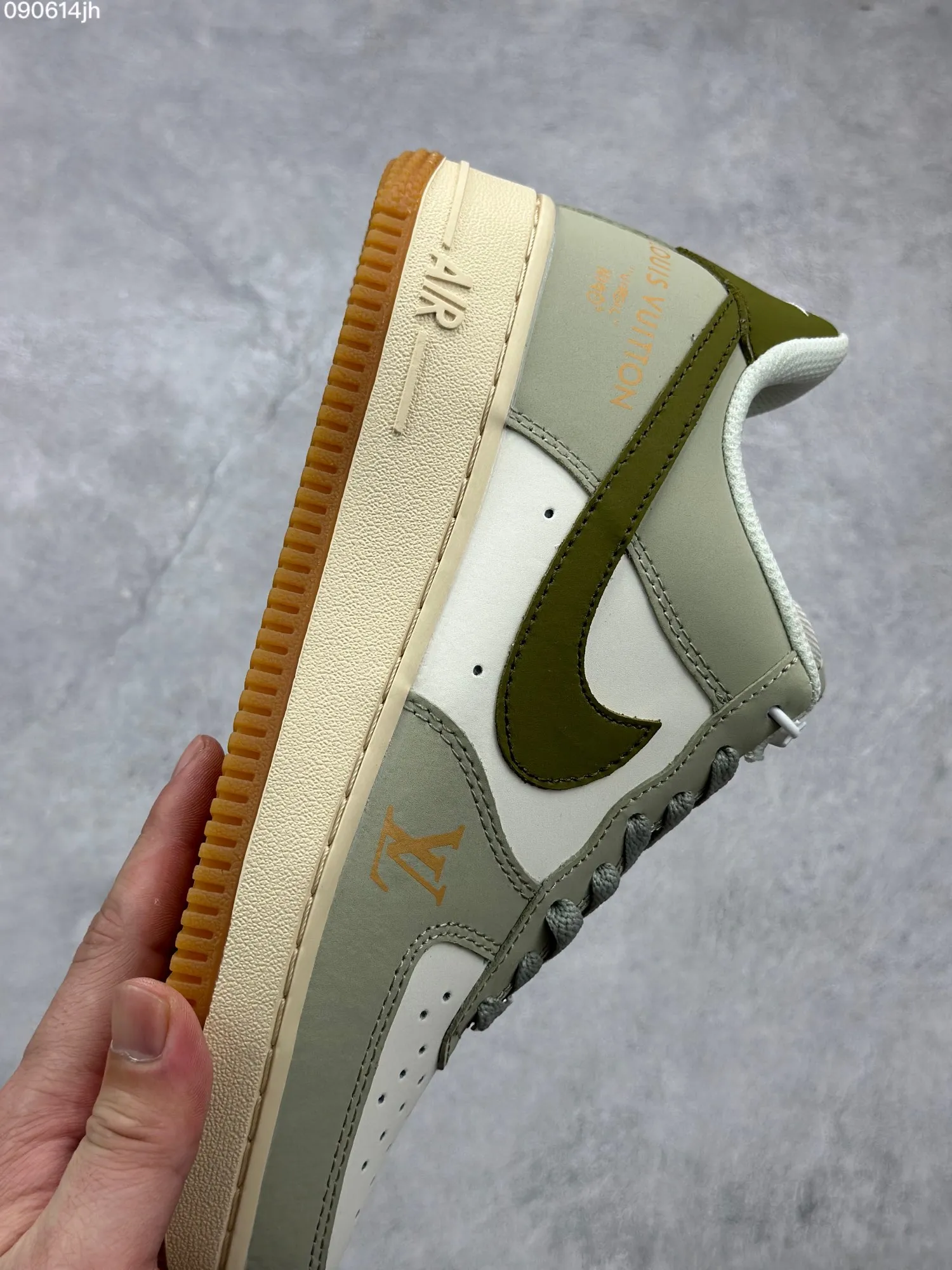 ZeroBulk Nike Air Force 1 ’07 Low White Olive Green  Sneakers – Top Rep Shoes & Best Replica Sneakers – DB3301- 1039