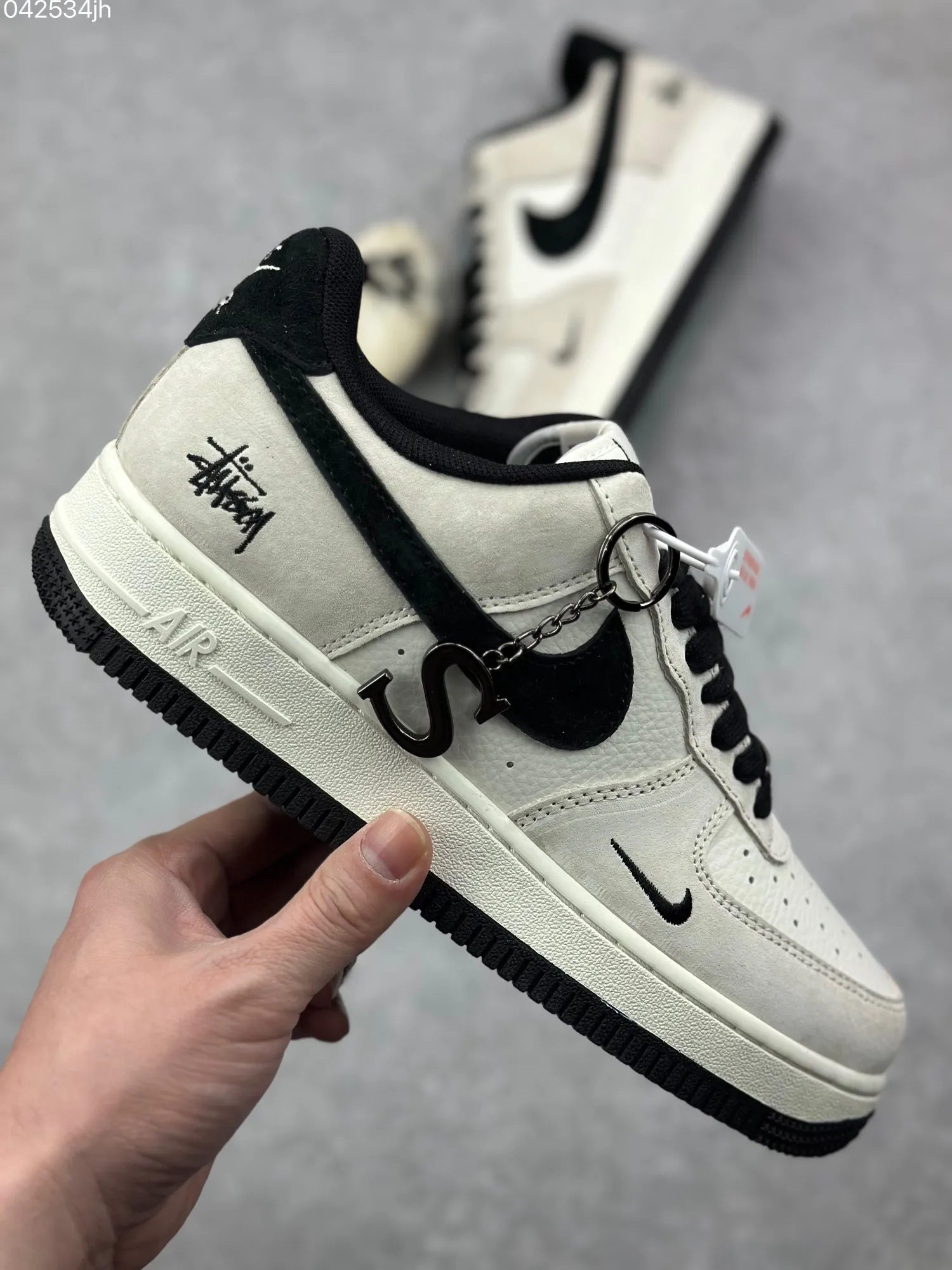 MoistureWicking Nike Air Force 1 ’07 Low x Stussy – Light Grey Black ‘Pig Suede’ – Limited Edition Rep Shoes & Best Replica Sneakers 1000