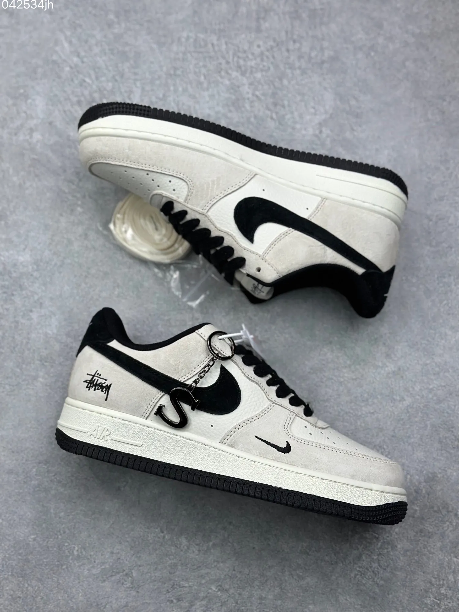 MoistureWicking Nike Air Force 1 ’07 Low x Stussy – Light Grey Black ‘Pig Suede’ – Limited Edition Rep Shoes & Best Replica Sneakers 1000