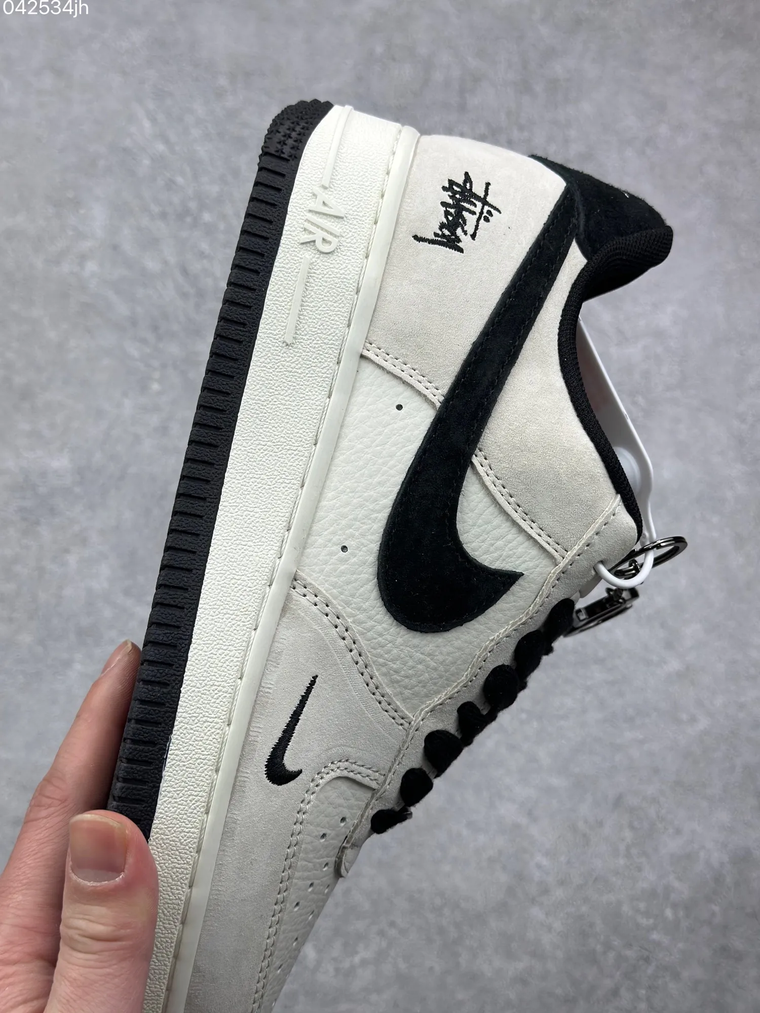 MoistureWicking Nike Air Force 1 ’07 Low x Stussy – Light Grey Black ‘Pig Suede’ – Limited Edition Rep Shoes & Best Replica Sneakers 1000