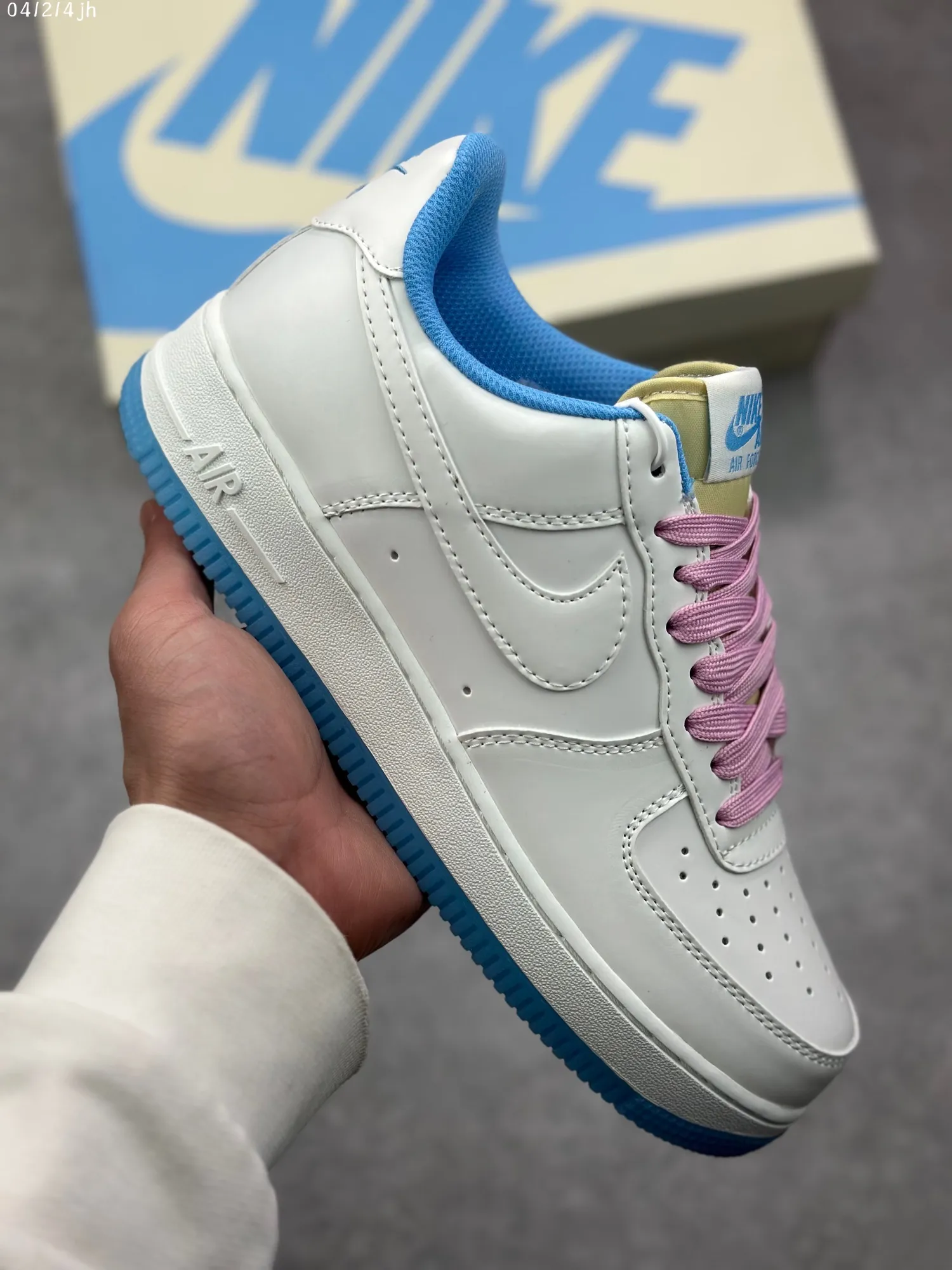 DailyWear Nike Air Force 1 Low ’07 “Color-Changing” White Blue Pink  Sneakers – High Quality Rep Shoes, Size 36- 1077
