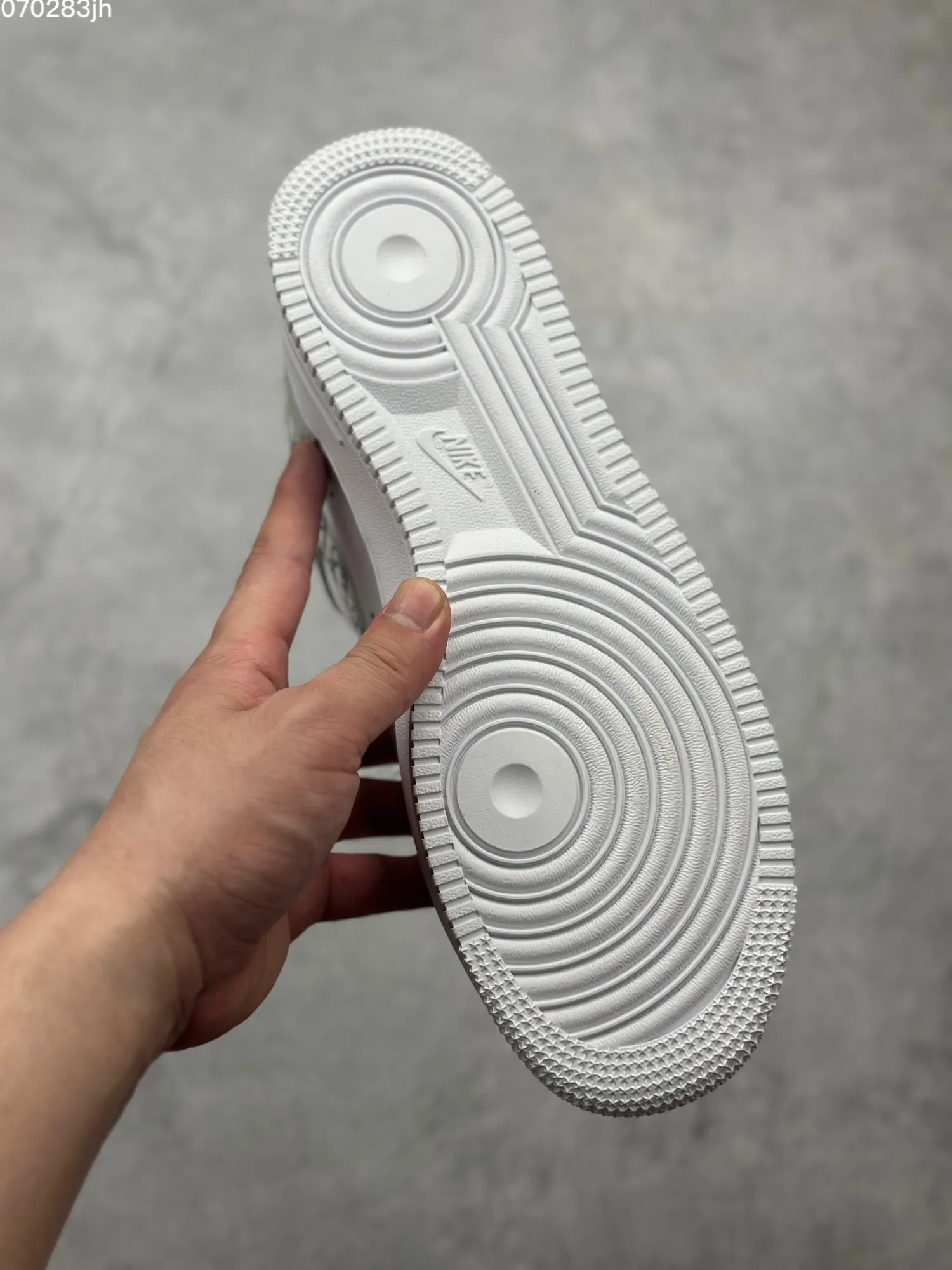 Nike Air Force 1 Low ‘Dior’ White Blue  Sneakers – Best Replica Sneakers with Official Authentic Design, Rep Shoes, Original Box and Accessories, Sizes 36- Sleek 1060