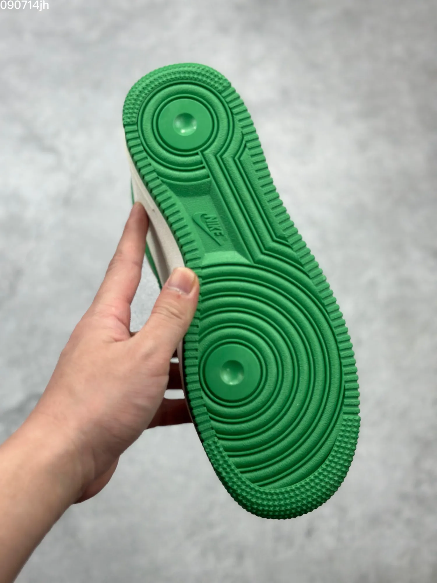 OnTrend Nike Air Force 1 Low ‘Green White’ – PF9055-752 – Authentic  Version with Top Rep Shoes and Best Replica Sneakers Style 1035