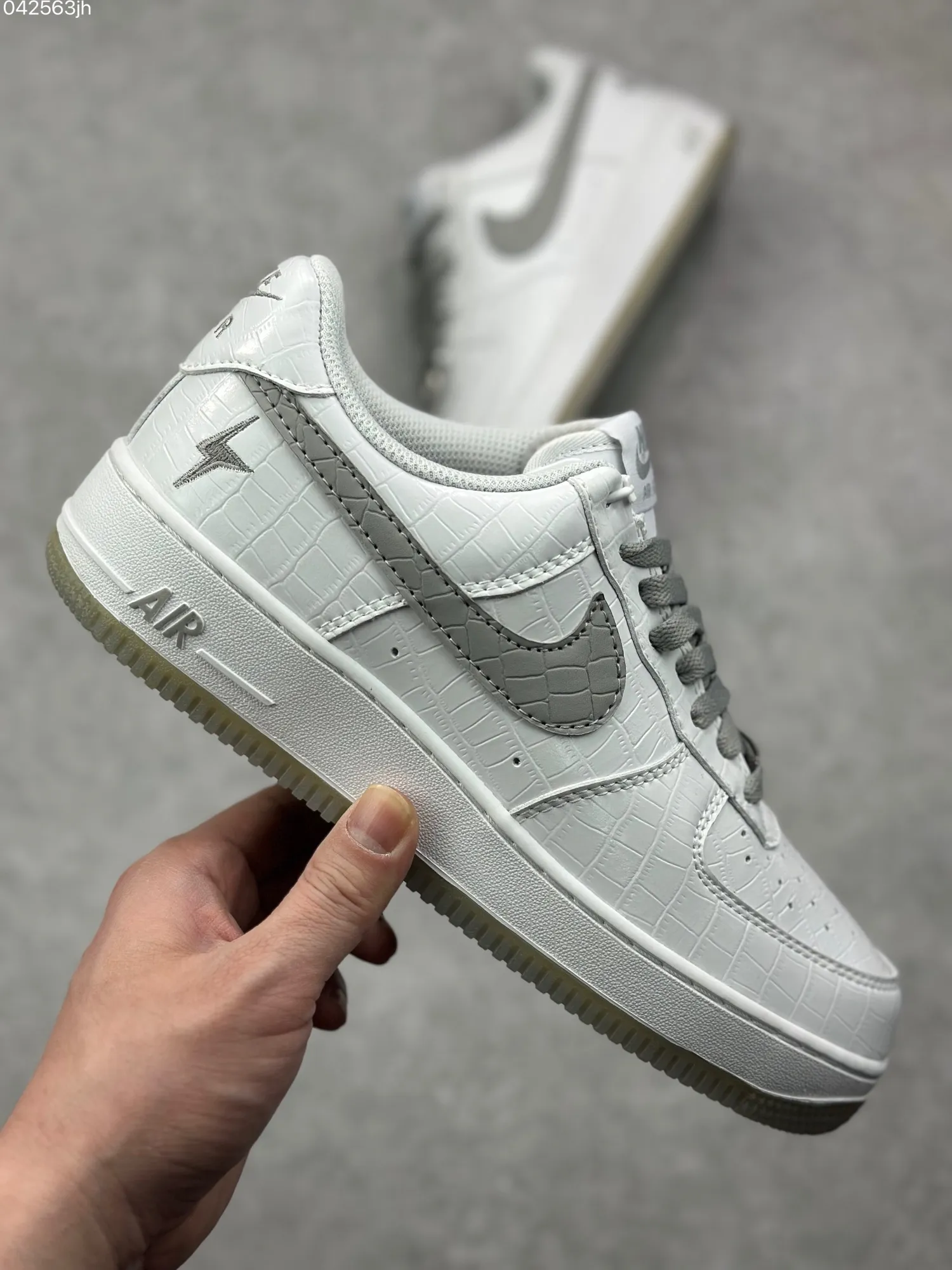 Nike Air Force 1 Low Ladainian Tomlinson – White Grey, Low-Top  Sneakers, Custom Snake Skin Leather, Crystal Sole, High Quality Rep Shoes, SKU: DD0614- StreetReady 1075