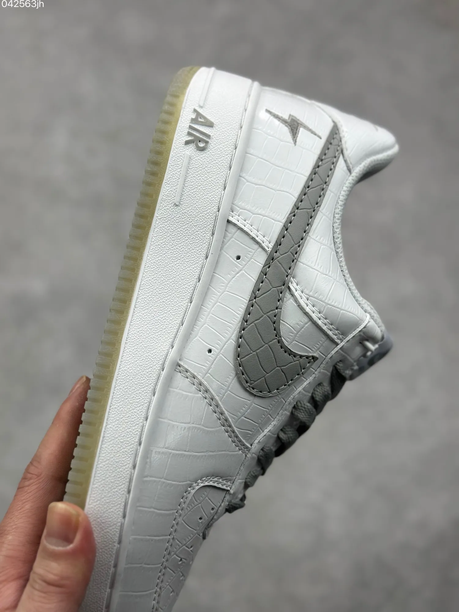 Nike Air Force 1 Low Ladainian Tomlinson – White Grey, Low-Top  Sneakers, Custom Snake Skin Leather, Crystal Sole, High Quality Rep Shoes, SKU: DD0614- StreetReady 1075