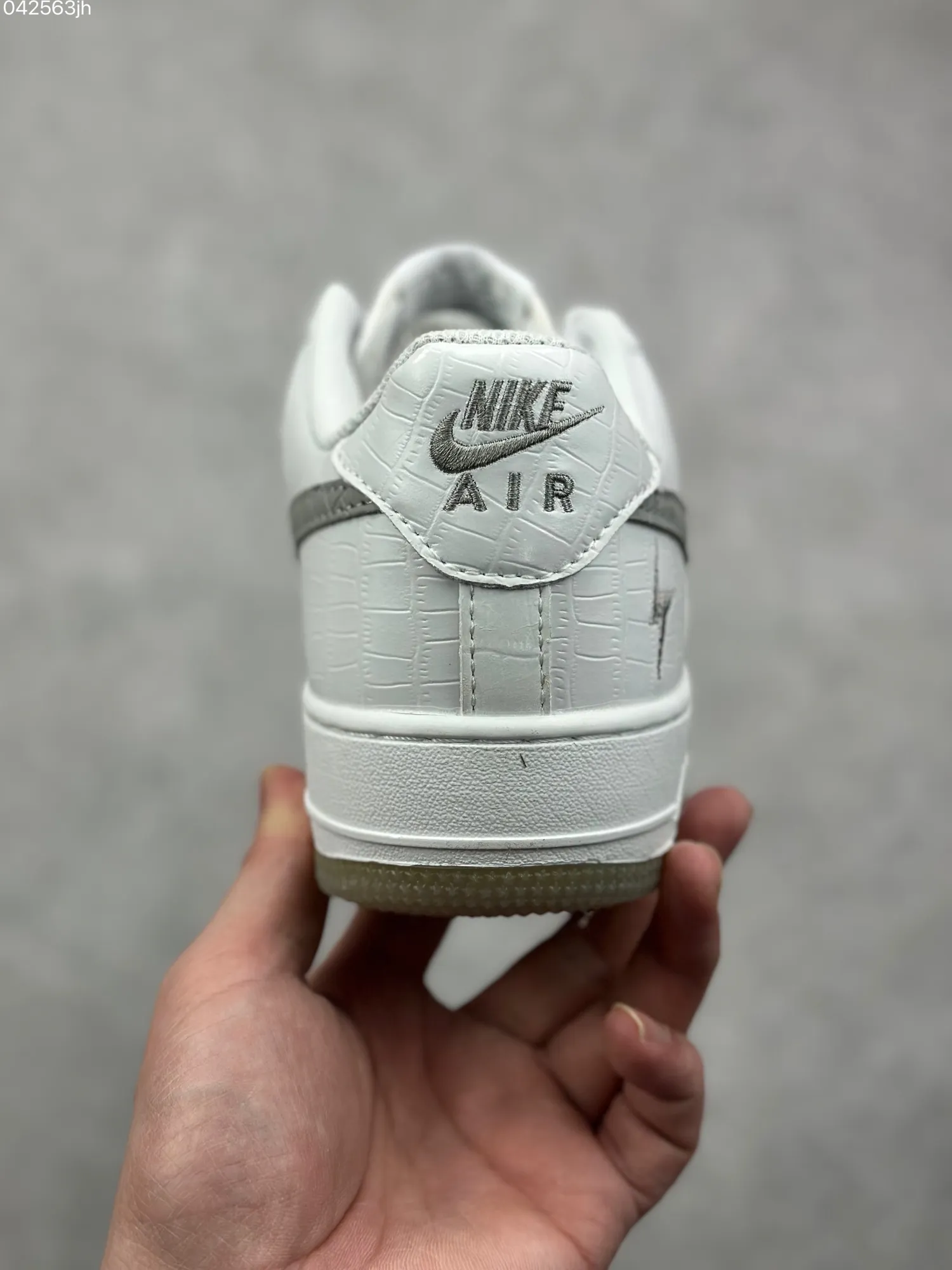 Nike Air Force 1 Low Ladainian Tomlinson – White Grey, Low-Top  Sneakers, Custom Snake Skin Leather, Crystal Sole, High Quality Rep Shoes, SKU: DD0614- StreetReady 1075
