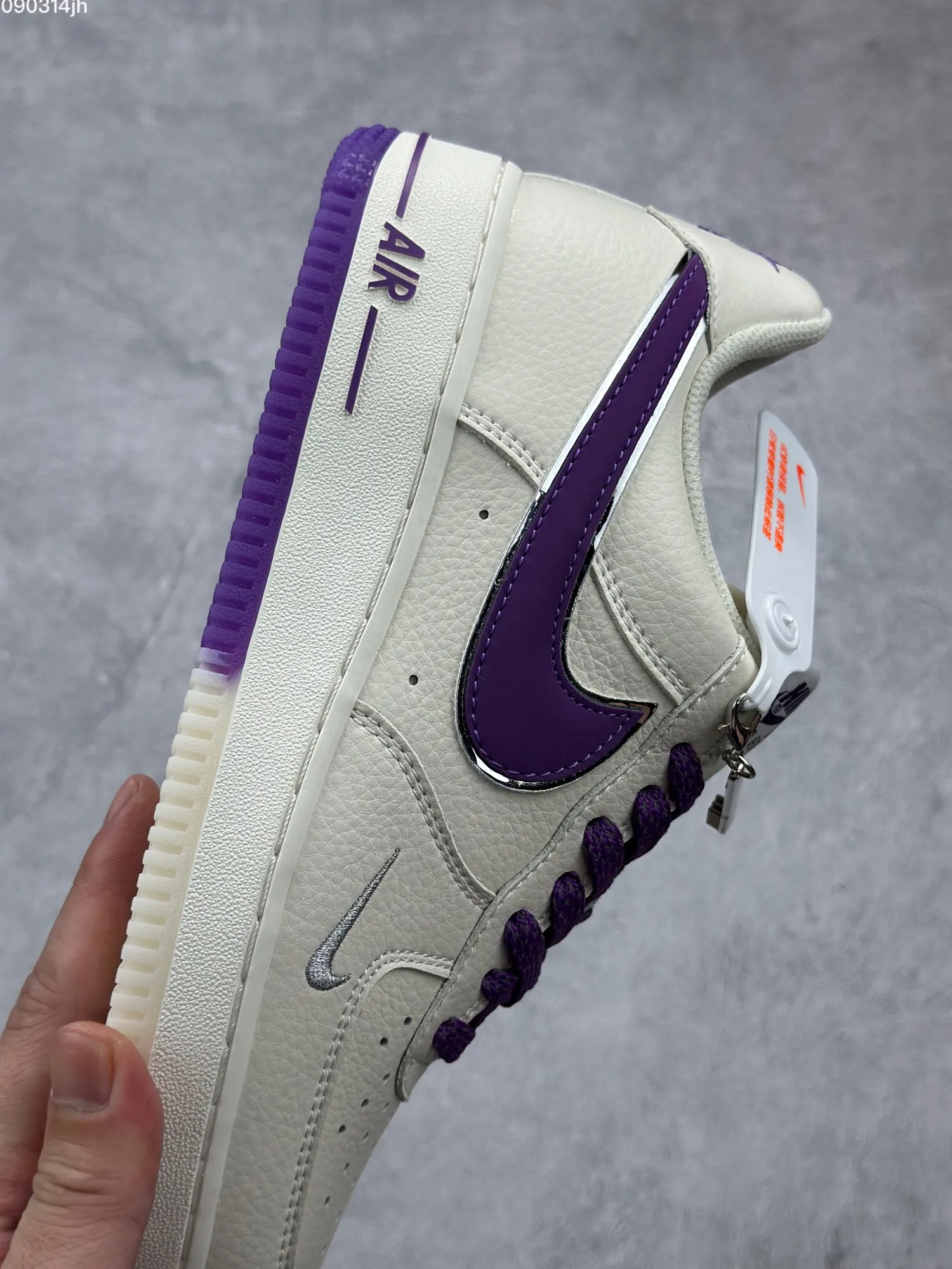 Lightweight Nike Air Force 1 Low ‘Milky Purple’ – Custom Starry Sky Low-Top Rep Shoes with 3M Reflective and Crystal Sole – Best Replica Sneakers Online 1041