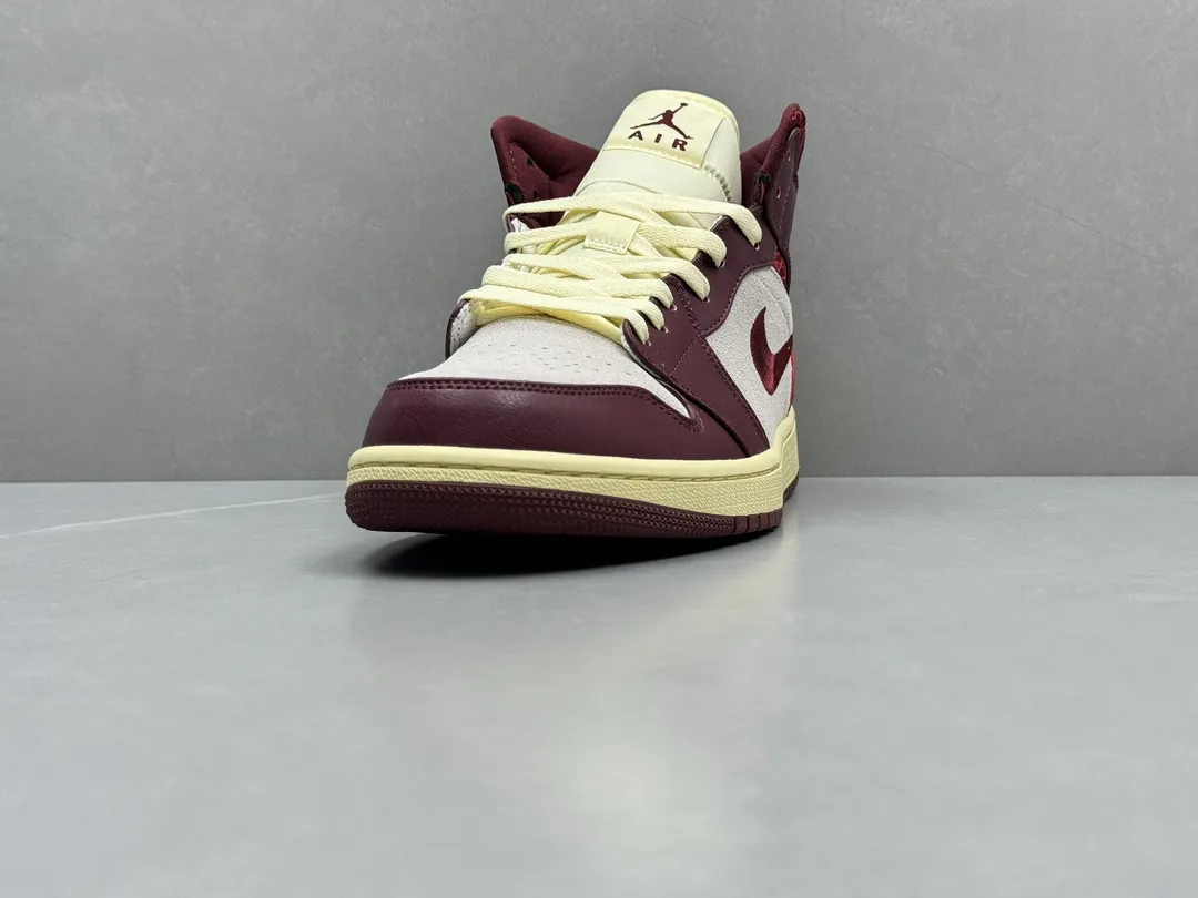 Sustainable Nike Air Jordan 1 Mid China Red Fabric – Men’s Basketball Shoes with Replica Shoes Style, Sizes 36-46 (Including Half Sizes 1198