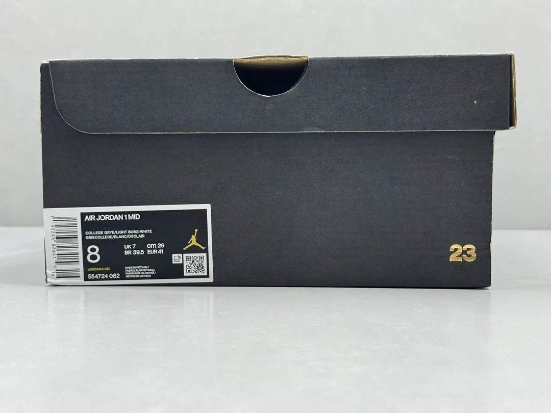 Sleek Nike Air Jordan 1 Mid ‘Light Bone’ – Authentic Version, Men’s Basketball Shoes, Replica Shoes, Nike Replica, Sizes 36-46 (Including Half Sizes 1217
