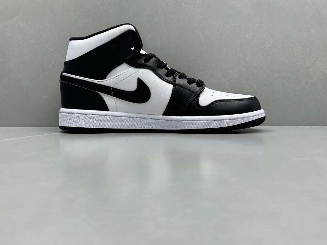 Nike Air Jordan 1 Mid ‘Panda’ – Black White – Authentic Rep Shoes & Replica Nikes Version Elegant 1199