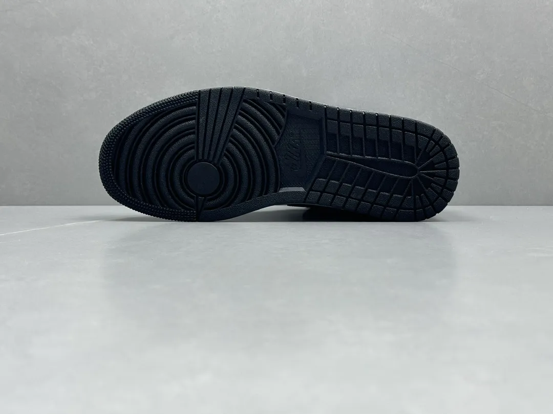 Nike Air Jordan 1 Mid ‘Panda’ – Black White Patent Leather, High-Top Rep Shoes, Replica Sneakers, Sizes 36-46 (Including Half Sizes Comfortable 1209